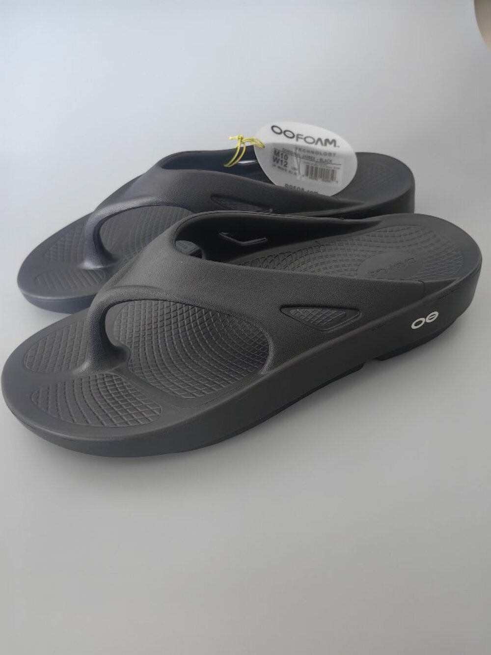 OOFOS Black OOFOS Flip Sandals